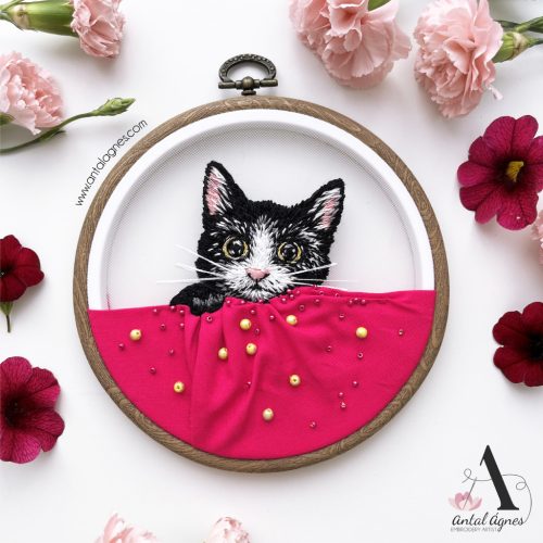 CHEEKY CAT EMBROIDERY KIT