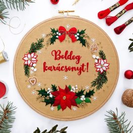 KARÁCSONYI KOSZORÚ HÍMZÉSE