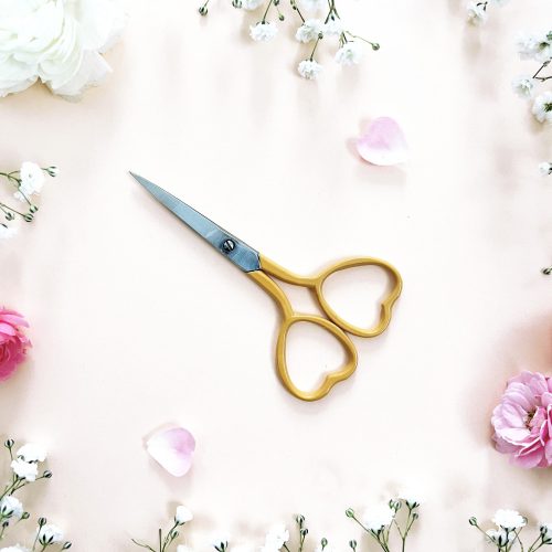 HEART EMBROIDERY SCISSORS - MUSTARD YELLOW COLOR